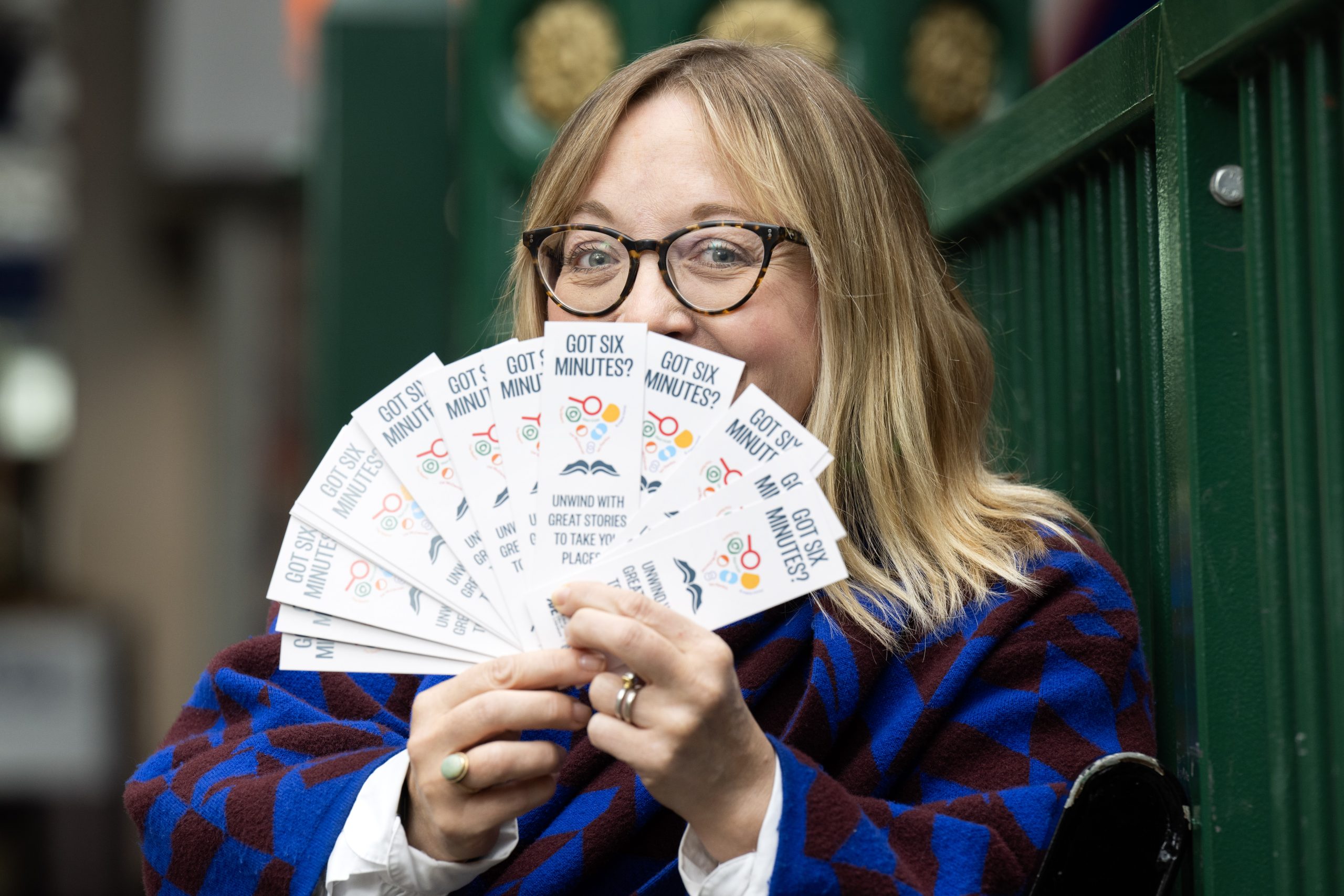 Volunteer Reader-in-Residence Laura Creaney promotes Six-Minute Reads